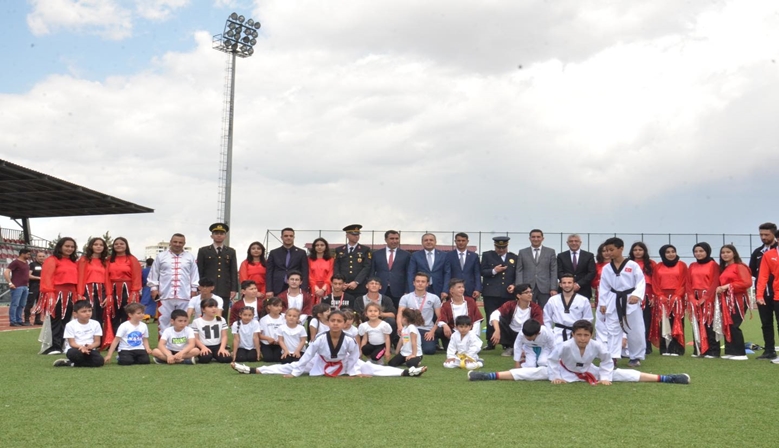 19 Mayıs coşkusu tüm Elbistan’ı sardı.