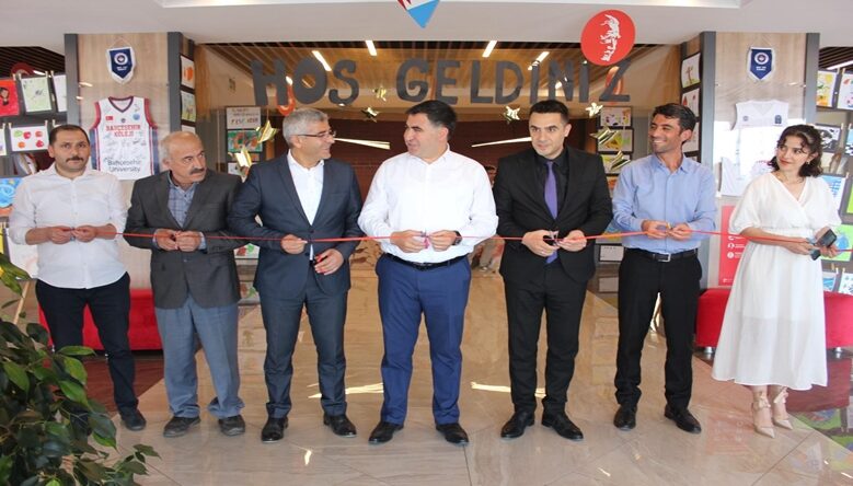 Bahçeşehir Koleji Elbistan Kampüsünden Karma Sergi.