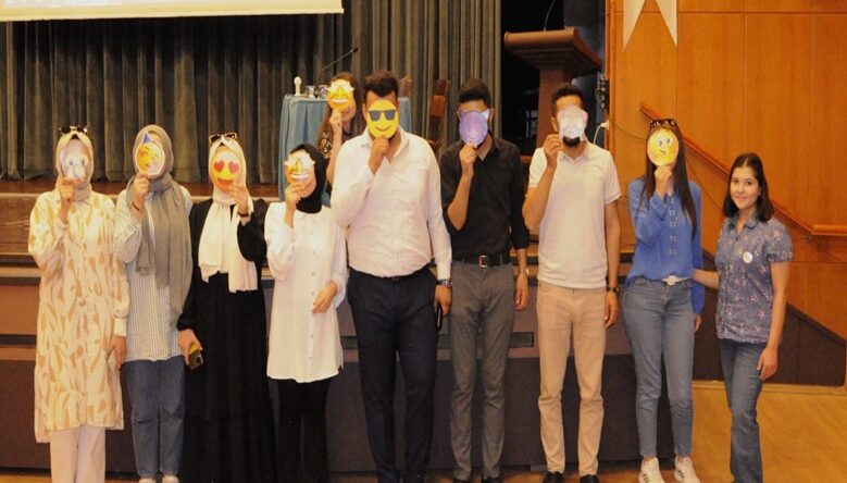 Gençler Emoji Yarışmasına Yoğun İlgi Gösterdi.