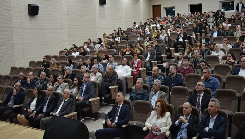 KSÜ’de “Üniversitelerimiz Neden İlk 500’e Giremiyor?” Konferansı