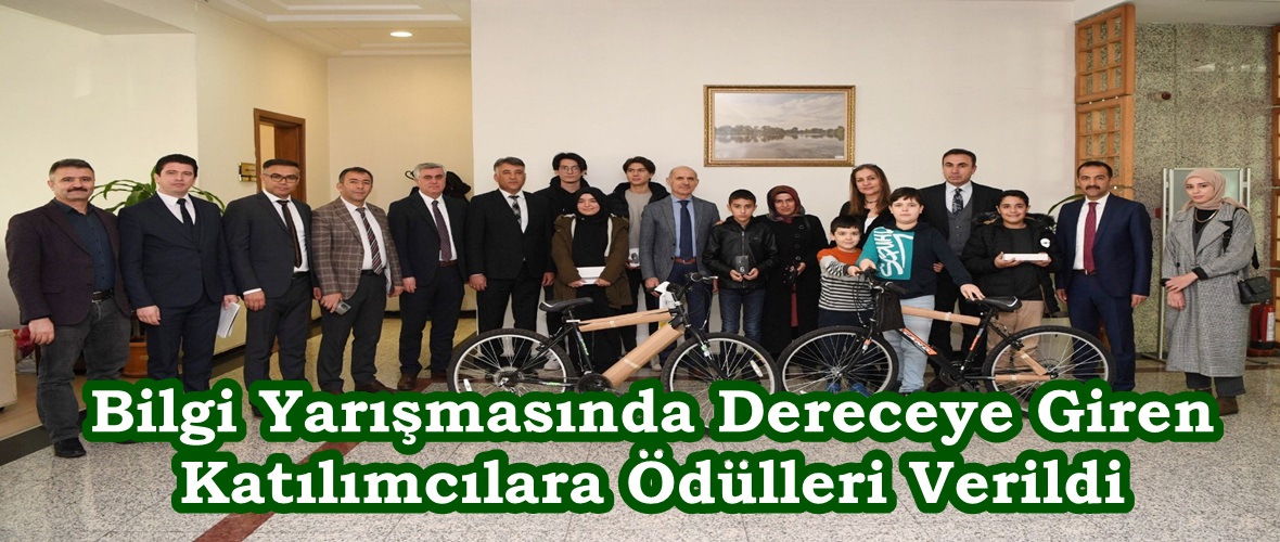 Bilgi Yarışmasında Dereceye Giren Katılımcılara Ödülleri Verildi.