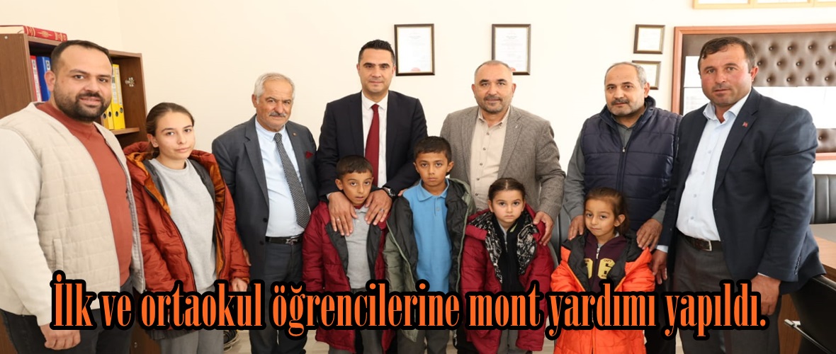 İlk ve ortaokul öğrencilerine mont yardımı yapıldı..