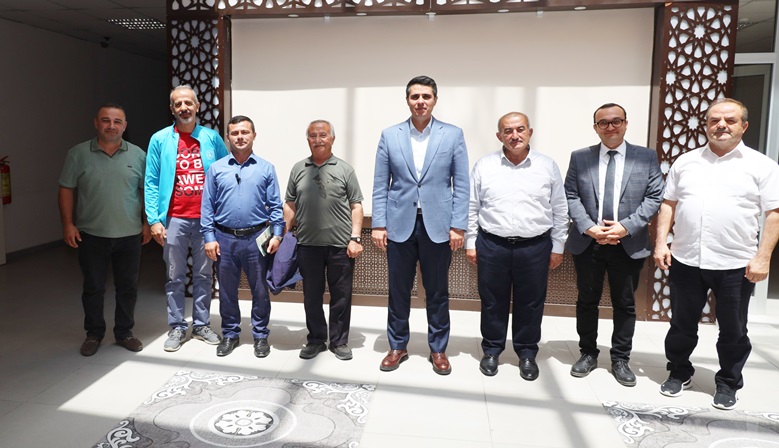 Merkez Yayın Grubundan Elbistan Kaymakamı Muhammet Fatih Demirel’e ziyaret.