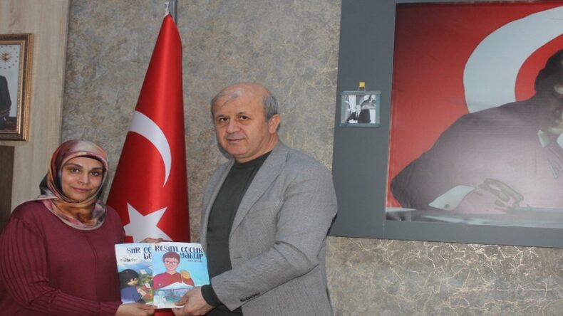 Çocuk Kitabı Yazarı Ayşe Arslan’dan Ekinözü Milli Eğitim Müdürlüğüne ziyaret.
