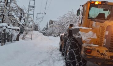 Büyükşehir Kar Mesaisini Sürdürüyor; Ekiplerden Kesintisiz Çalışma