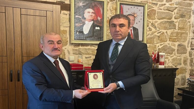 ELMÜHAY Vakfından Kültür Daire Başkanlığına Teşekkür ziyareti.