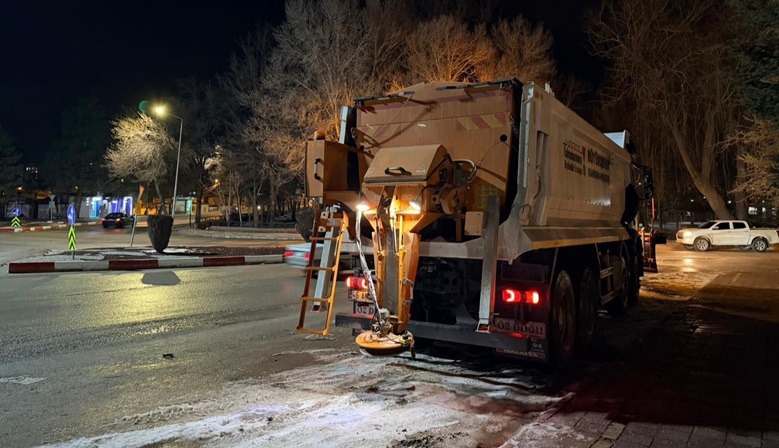Büyükşehir’den Kuzey İlçelerde Kar Nöbeti.