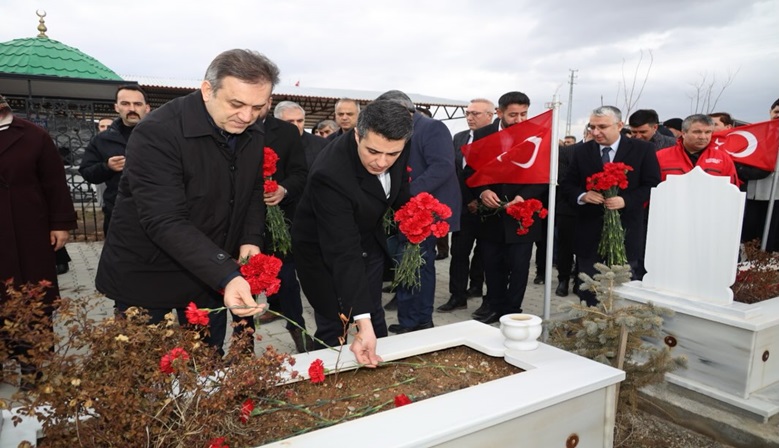 Asrın Felaketinin Üçüncü Yılında Elbistan’da Deprem Şehitleri Dualarla Anıldı.