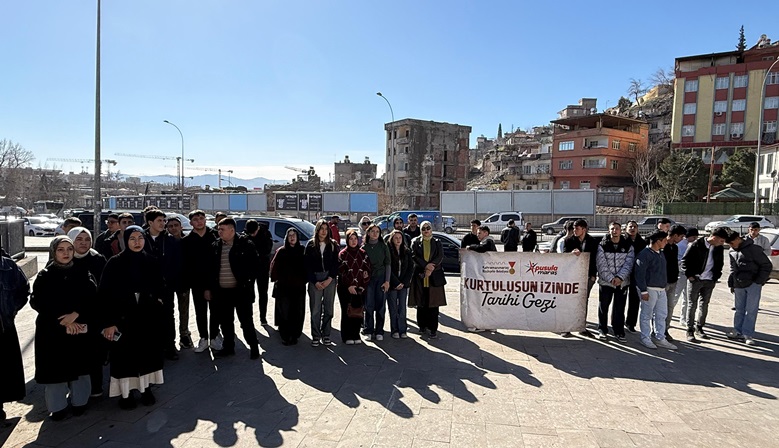 Gençler Kahramanmaraş’ın Kurtuluş İzlerini Adım Adım Keşfetti.