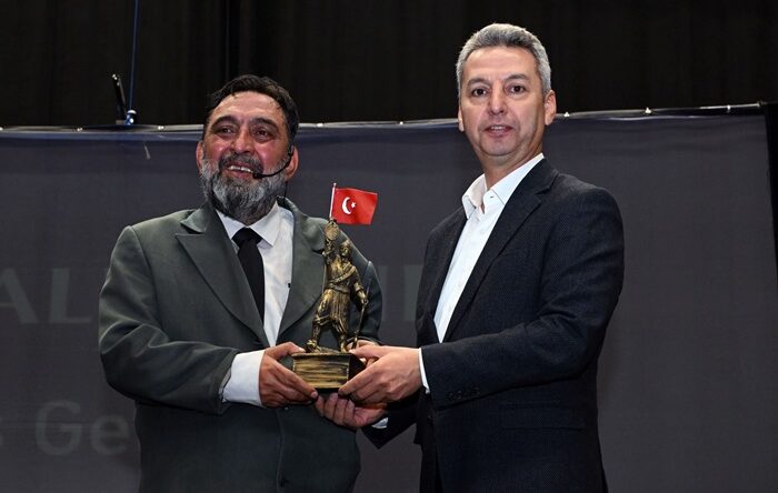 KSÜ’de “Firavunla Yüz Yüze” Adlı Tiyatro Oyunu Sahnelendi.