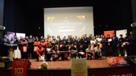 KSÜ Yönetimi TEKNOFEST Başarısını Paylaşan Öğrencilerin Ödül Törenine Katıldı.