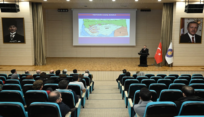 KSÜ’de Türkiye Diri Faylarının Paleosismolojik Özellikleri Anlatıldı.