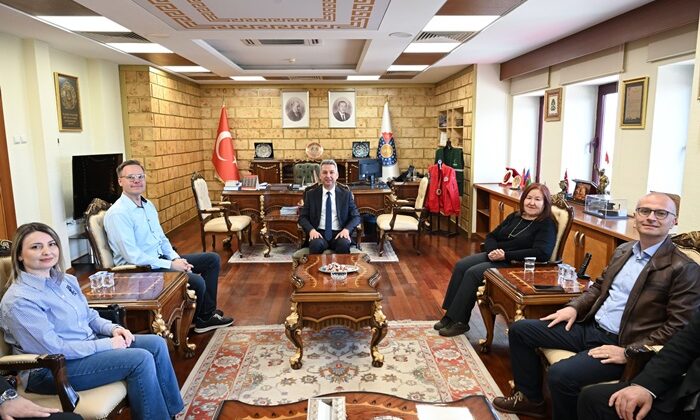 TÜBİTAK Destekli Uluslararası Proje Ekibinden Rektör Okumuş’a Ziyaret.