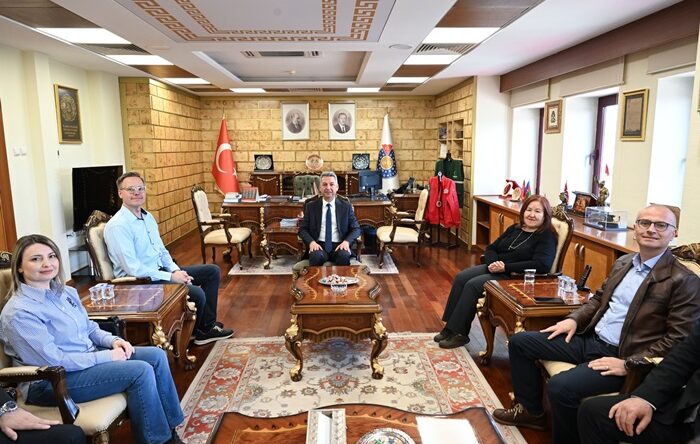 TÜBİTAK Destekli Uluslararası Proje Ekibinden Rektör Okumuş’a Ziyaret.