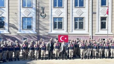 Ekinözü’nden Kuzey Irak görevine giden Köy Korucularına uğurlama yapıldı.