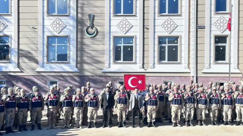 Ekinözü’nden Kuzey Irak görevine giden Köy Korucularına uğurlama yapıldı.