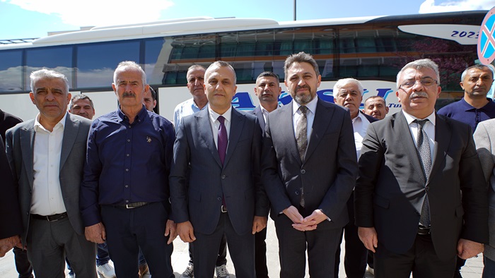 Büyükşehir’den Üreticiye Tam Destek; Çiftçiler Konya Tarım Fuarı’na Uğurlandı.