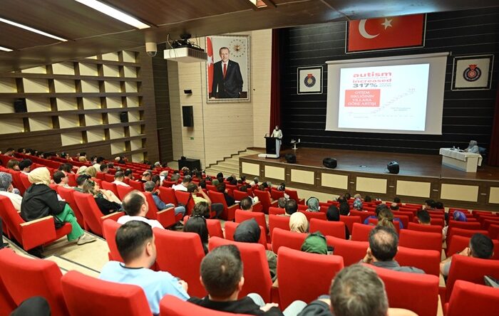 KSÜ’de Otizm Farkındalığına Dikkat Çeken Panel Düzenlendi.