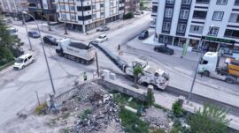 Elbistan’ın Can Damarı Pınarbaşı Caddesi Büyükşehirle Yenileniyor.