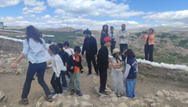 Yassıhöyük’ü gezen Öğrencilerin unutulmaz kazı deneyimi!