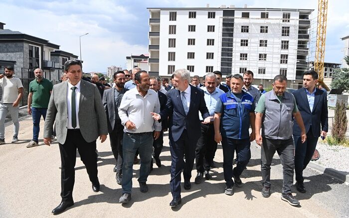 Başkan Görgel, “Elbistan’a 500 Milyon TL’lik Yol Yatırımı Kazandırıyoruz”