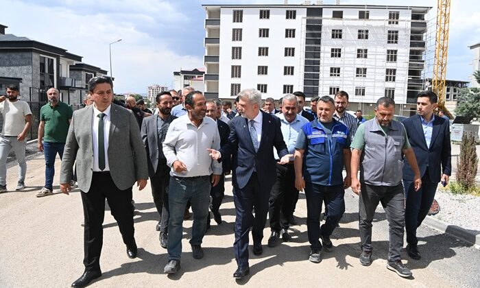 Başkan Görgel, “Elbistan’a 500 Milyon TL’lik Yol Yatırımı Kazandırıyoruz”