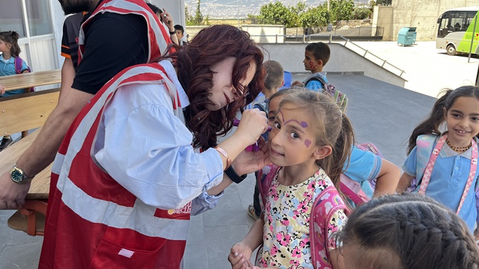 Büyükşehir’in Gençlik Meclisi Çocukların Neşesine Neşe Kattı.