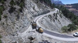 Büyükşehir’den Ekinözü Kırsalında Ulaşıma Güç Katan Yatırım.