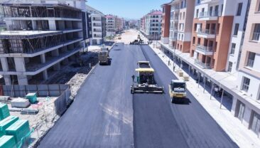 Büyükşehir, Elbistan’ın Caddelerini Yeniliyor.