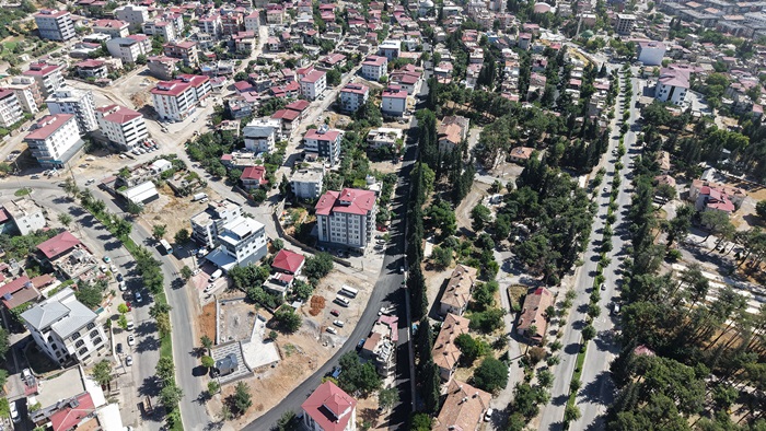Büyükşehir, Mükremin Halil Caddesi’nde İlk Etabı Tamamladı.