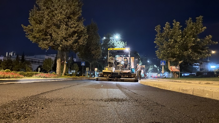 Büyükşehir’den Yeni Haftada 3 İlçe 20 Noktada Asfalt Mesaisi.