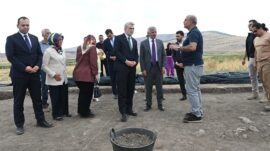 Domuztepe Höyüğü’nde Binlerce Yıllık Tarih Gün Yüzüne Çıkıyor.