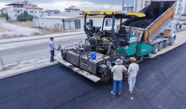 Elbistan’ın Caddeleri Büyükşehir Yatırımlarıyla Yenileniyor.