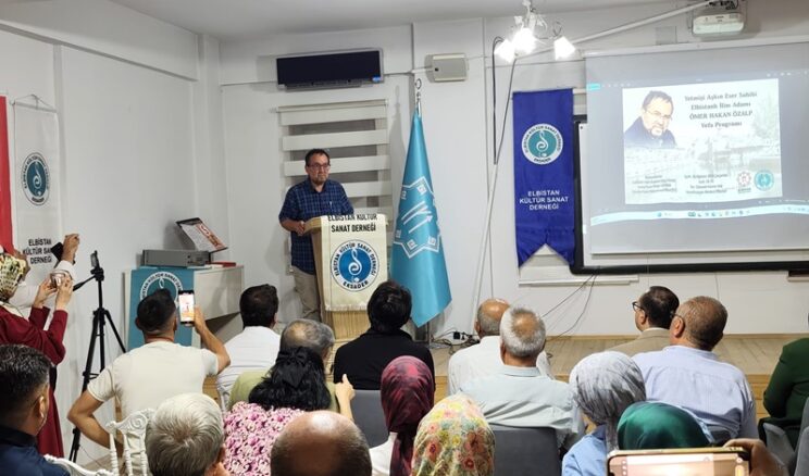 Araştırmacı-Yazar Ömer Hakan Özalp için Vefa programı düzenlendi.
