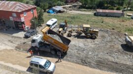 Büyükşehir, Andırın’da Bir Grup Yolunun Daha Konforunu Artırıyor.