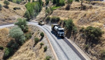 Büyükşehir’den Ekinözü Kırsalında Ulaşımı İyileştiren Bir Yatırım Daha.